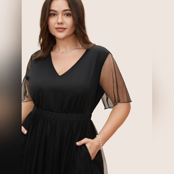 NEW NWT Bloomchic Plus Size VNeck Black Mesh Split Hem Maxi Dress Size 3X (22/24 - Picture 5 of 10